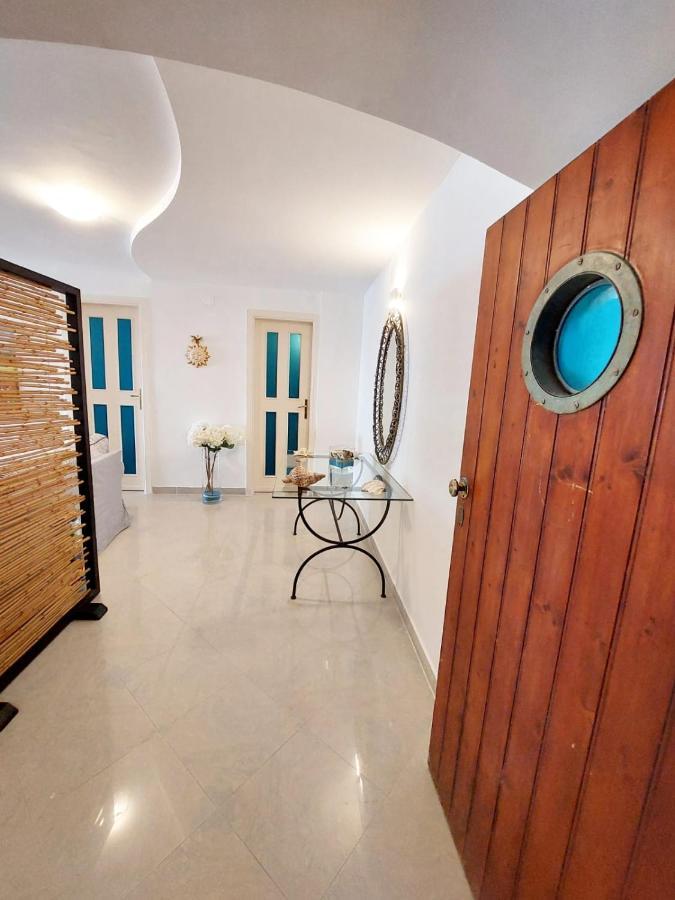 Casa Vacanza Verde Smeraldo- マッサ・ルブレンセ エクステリア 写真
