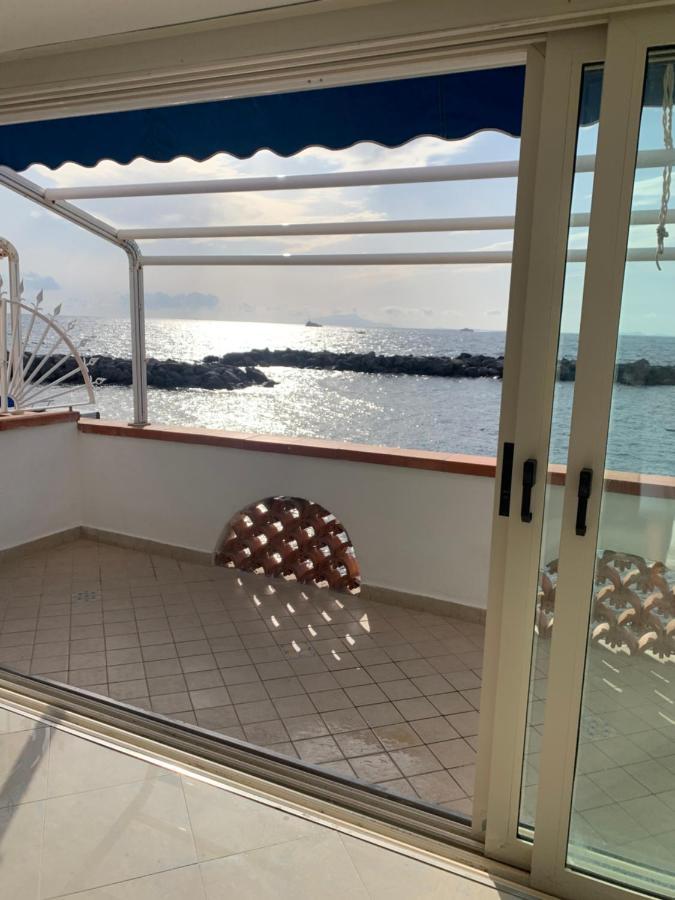 Casa Vacanza Verde Smeraldo- マッサ・ルブレンセ エクステリア 写真